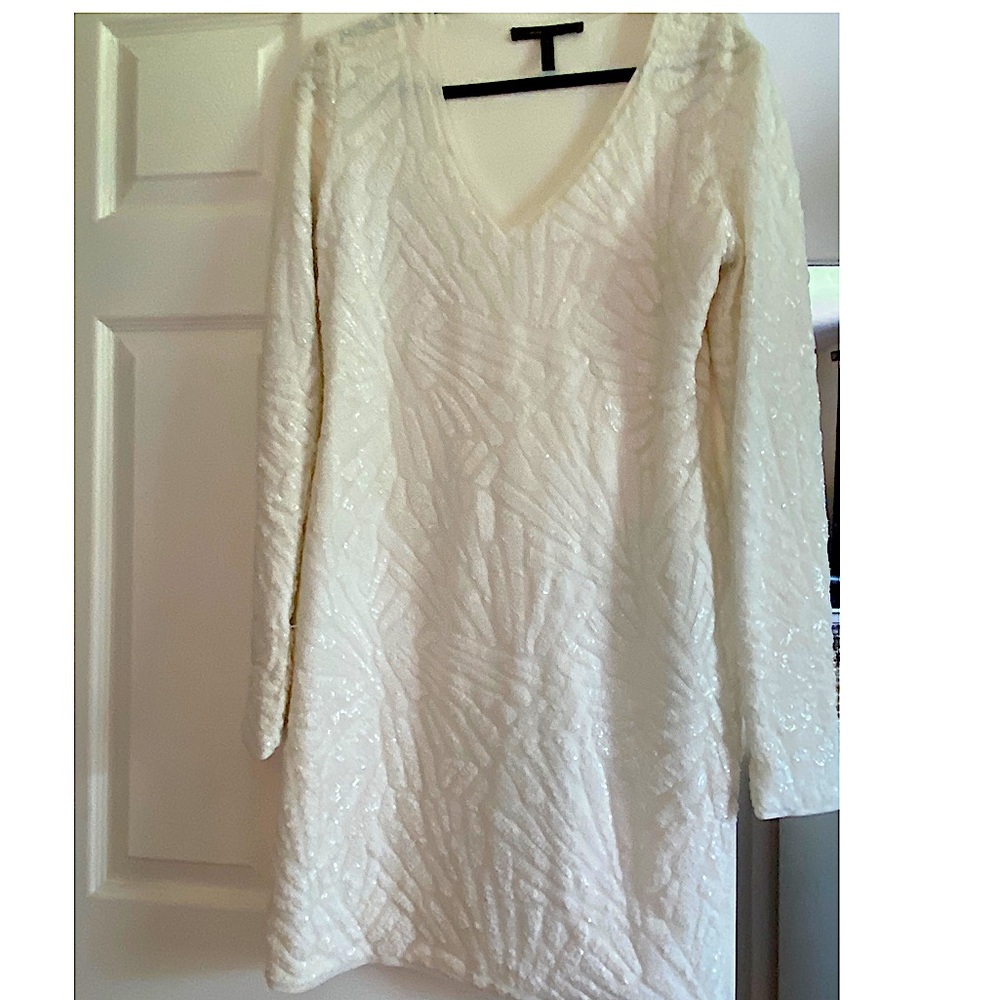 BCBG White Sequin’s Dress. Sz. L